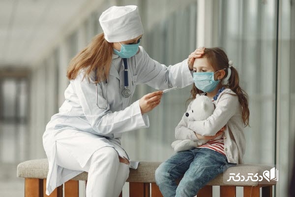 پزشک برای بیماری نقص ایمنی در کودکان