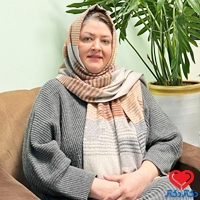 نوشین کاشانی پور تخصص زنان و زایمان تاکستان