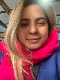 آتوسا مرزبان دکترای حرفه‌ای دندانپزشکی آبادان