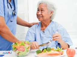 تغذیه بیماران سکته مغزی: رژیم مناسب و نکات طلایی برای توانبخشی