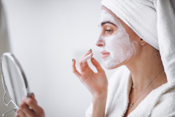 چگونه از پوست خود مراقبت کنیم؟
