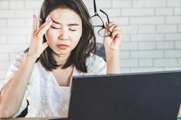 علت چشم درد چیست؟