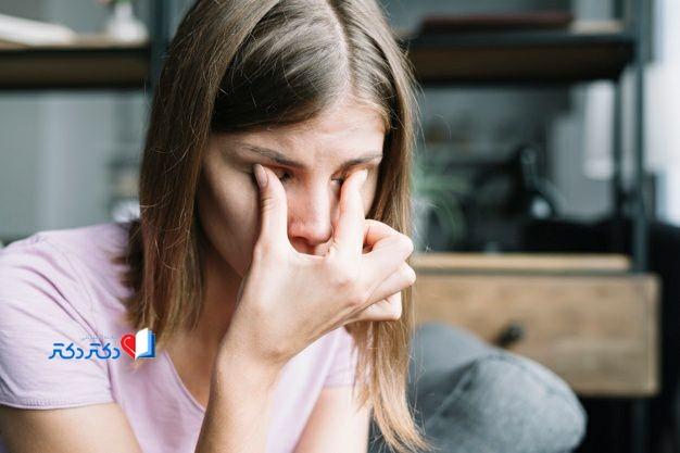 علت پرش پلک چشم یا تیک عصبی چشم چیست؟