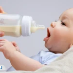 مضرات شیر گاو برای کودکان | عوارض مصرف زیاد شیر در سنین مختلف