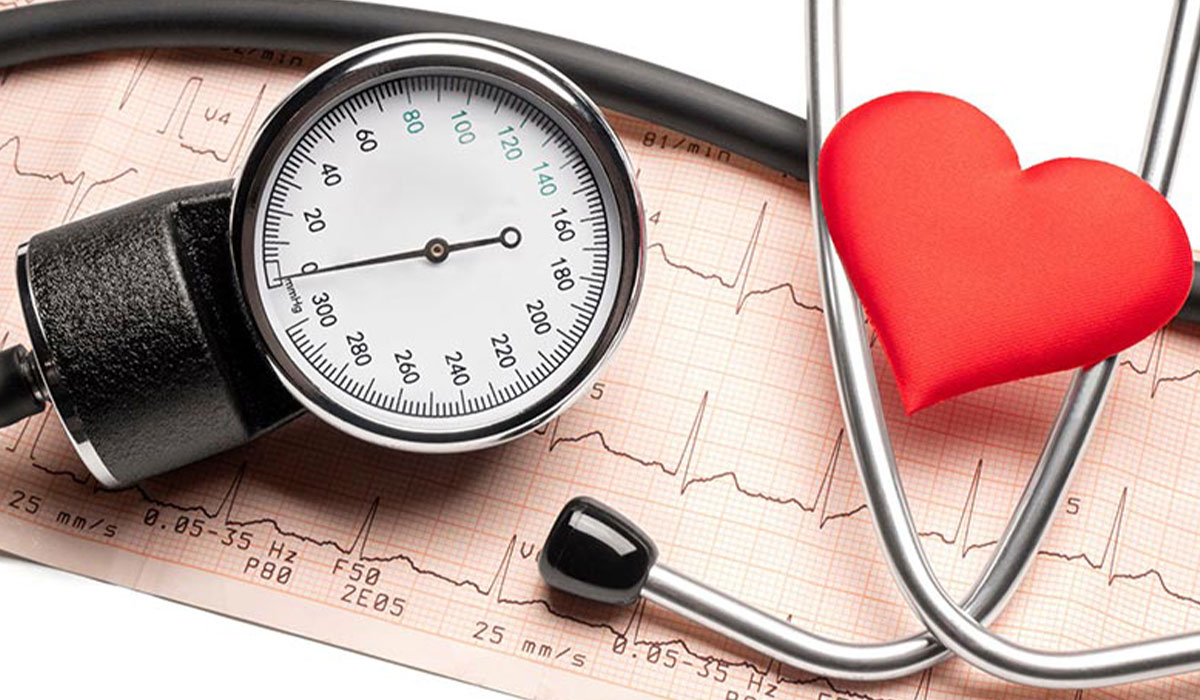 چرا فشار خون بالا دارم، اما نبضم پایین است؟
