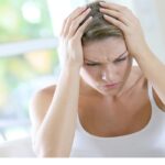 سردرد هورمونی چیست؟ خانم‌ها حواسشان به این علائم باشد