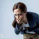 علت حالت تهوع چیست؟ بررسی جامع دلایل و راهکارهای درمان