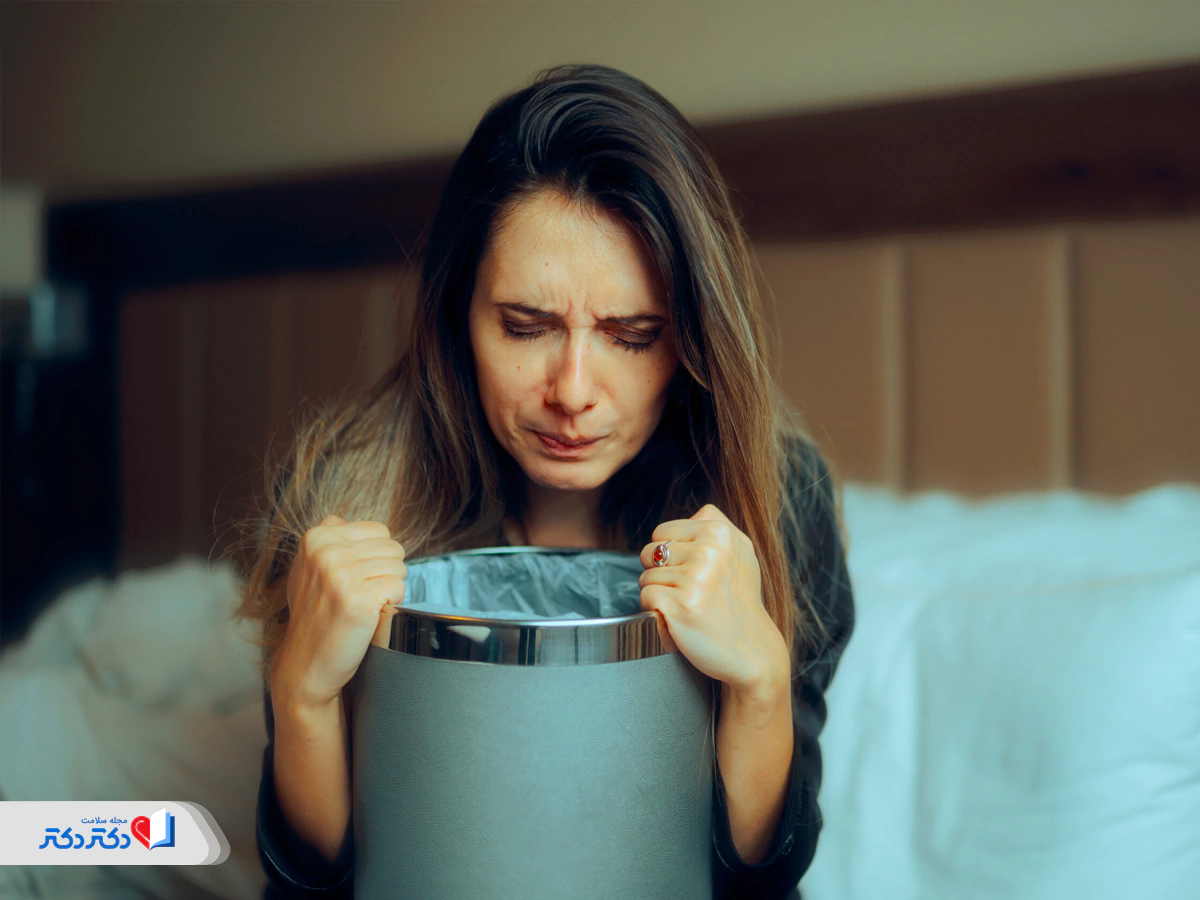 تهوع از عوارض دایمتیکون قرص برای درمان سنگینی معده و نفخ