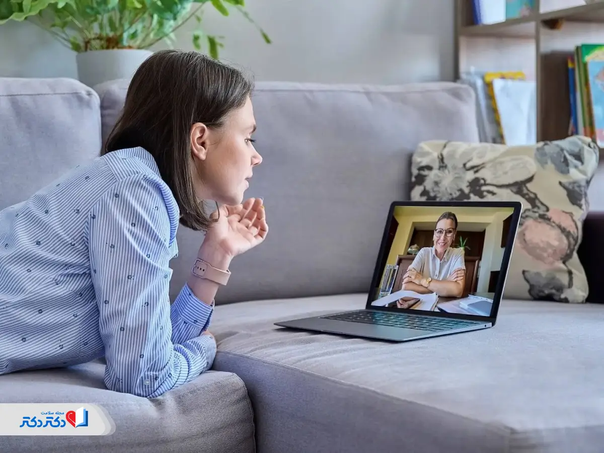 رواندرمانی آنلاین برای درمان اگورافوبیا