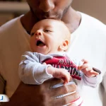 علت اصلی سکسکه نوزاد چیست؟ درمان و زمان مراجعه به پزشک اطفال