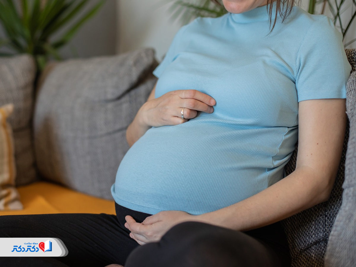 علت ترشحات پنیری در بارداری