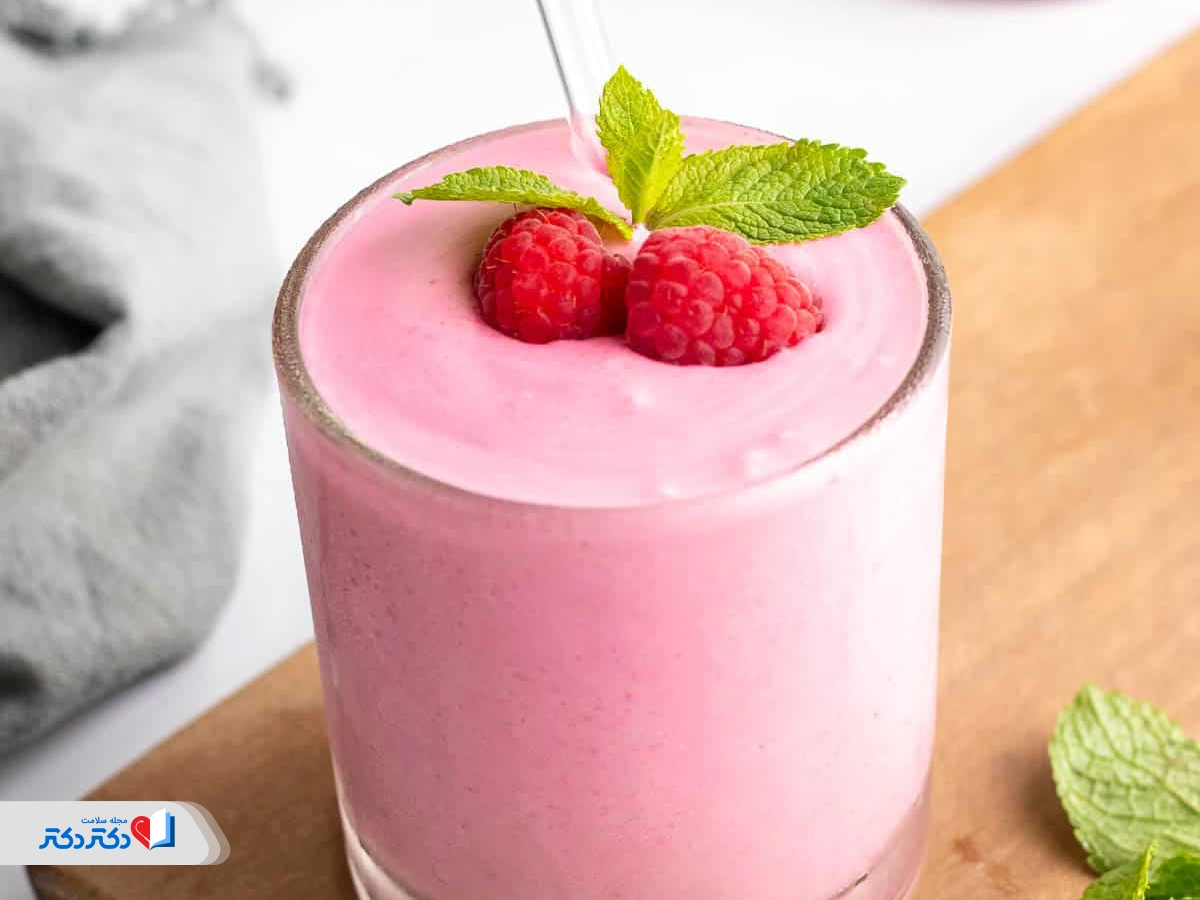 استفاده از اسموتی تمشک بهعنوان معجون لاغری سریع شکم