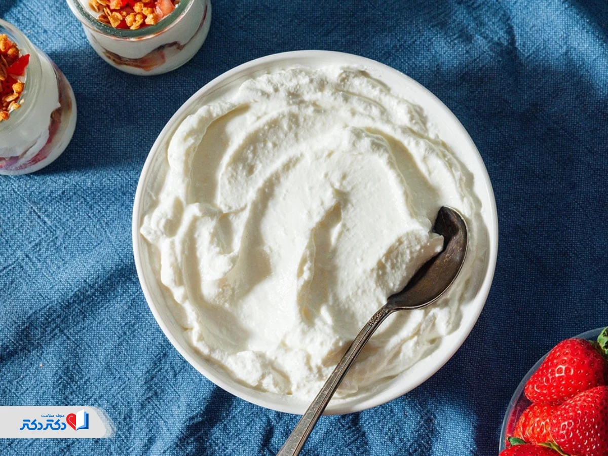 ماست یونانی در رژیم کم کاری تیروئید