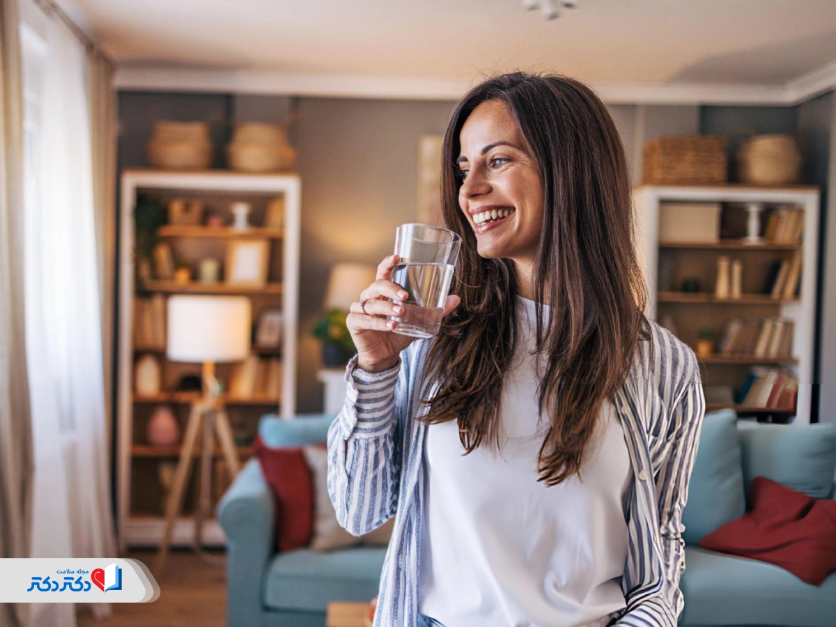 درمان میگرن چشمی با نوشیدن آب زیاد