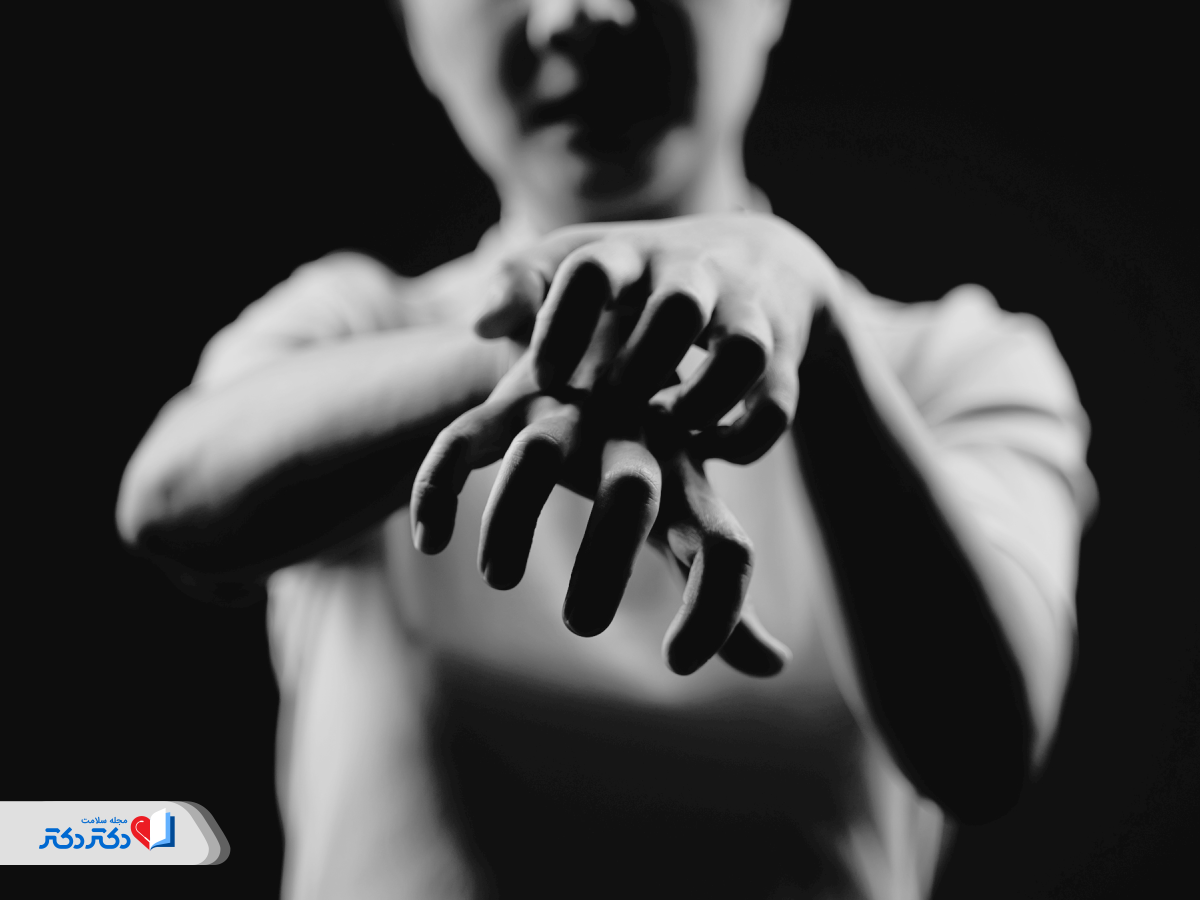 خارش از عوارض استفاده از پماد هیدروکورتیزون 
