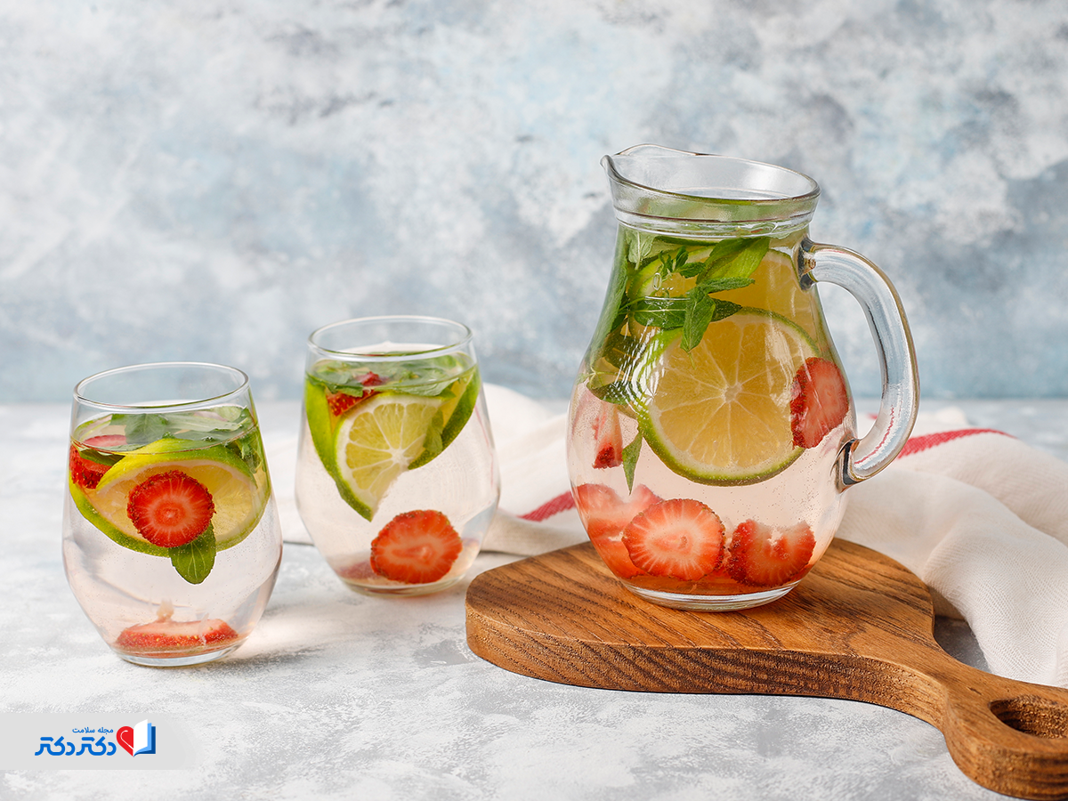 دتاکس واتر را چگونه مصرف کنیم