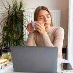 بهترین دمنوش‌های گیاهی برای کاهش استرس و آرامش اعصاب