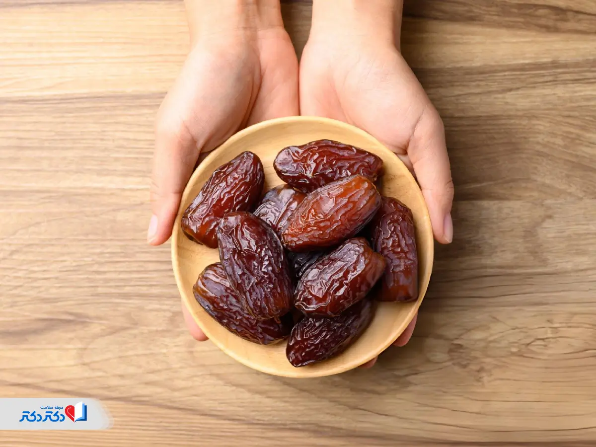 خرما در رژیم غذایی برای زخم معده