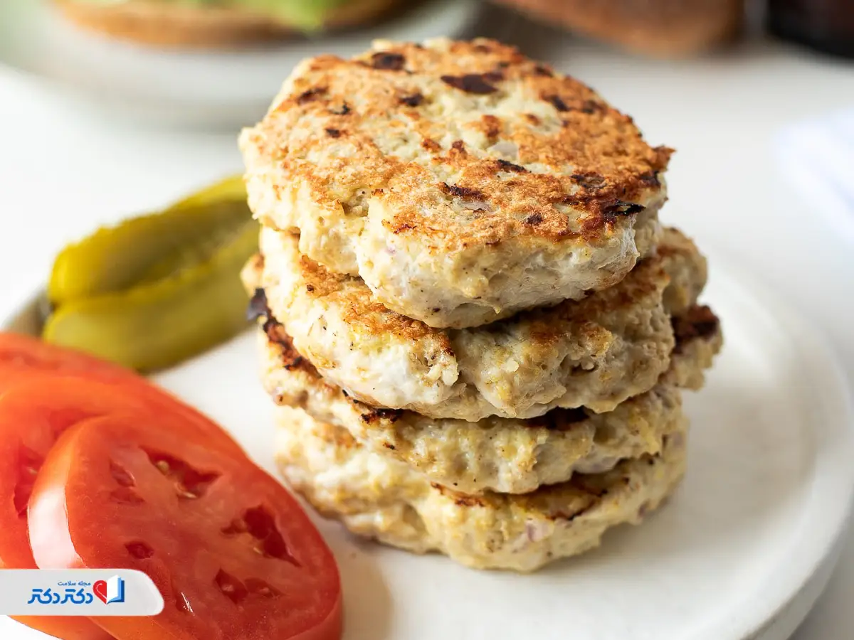 طرز تهیه همبرگر رژیمی با مرغ