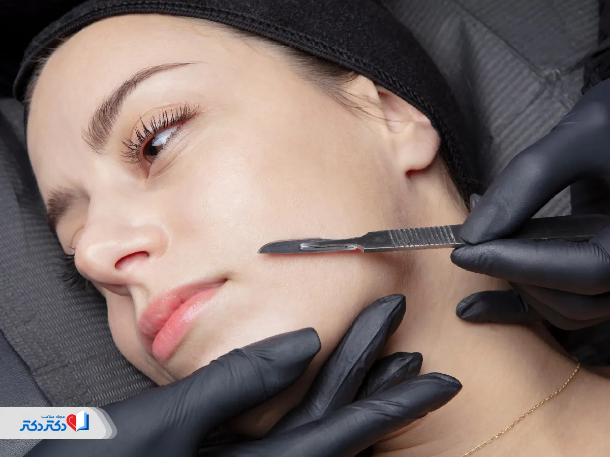 درماپلنینگ؛ هر آنچه درباره پاکسازی و لایه‌برداری پوست باید بدانید