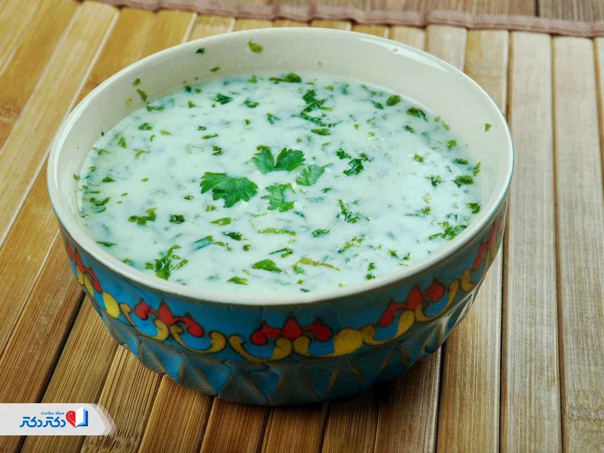 طرز تهیه آش دوغ رژیمی
